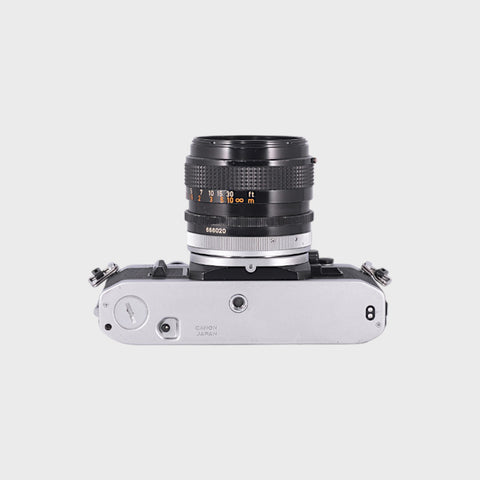 Canon AE-1 Reflex 35mm argentique avec 50mm f1.4 objectif