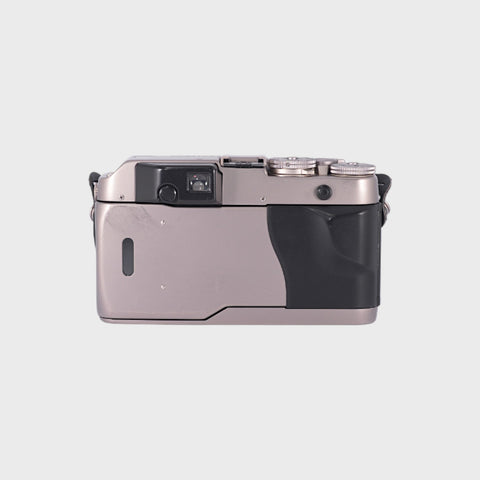 Contax G1 35mm rangefinder film camera with 45mm f2 lens