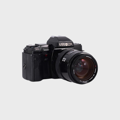 Minolta 7000 AF 35mm SLR film camera with 35-105mm f3.5-4.5 lens