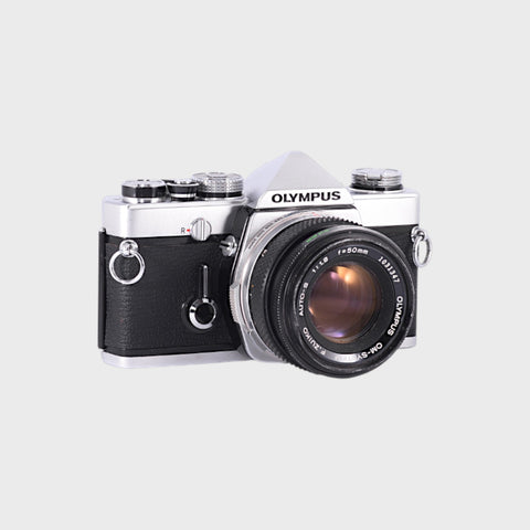 Olympus OM-1 Reflex 35mm argentique avec 50mm f1.8 objectif