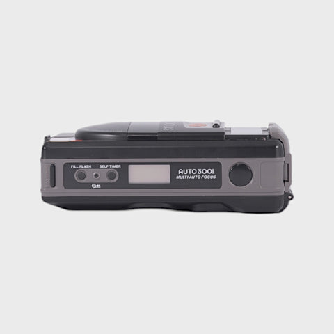 Chinon Auto 3001 Multifocus Point & Shoot 35mm argentique avec objectif 35mm f2.8