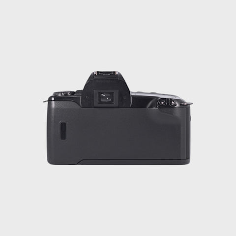 Canon EOS 500 Reflex 35mm argentique avec objectif 28-80mm