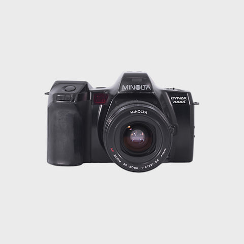 Minolta Dynax 7000i 35mm SLR film camera with 35-80mm lens