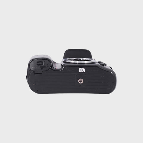 Nikon F70 35mm SLR film camera body only