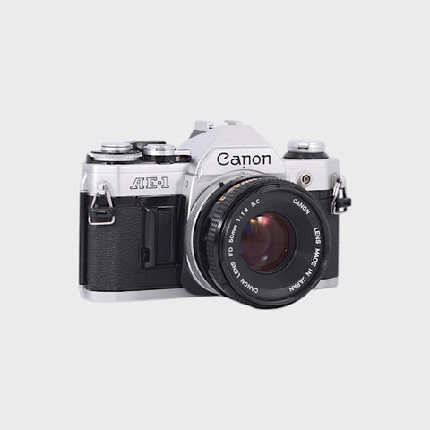 Canon AE-1 Reflex 35mm argentique avec 50mm f1.8 objectif