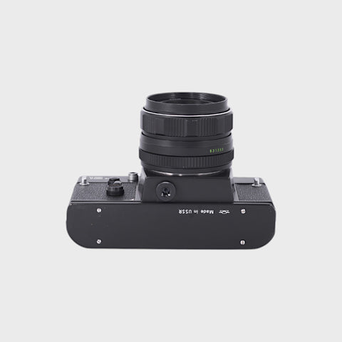 Zenit 12XP Reflex 35mm argentique avec 58mm f2 objectif