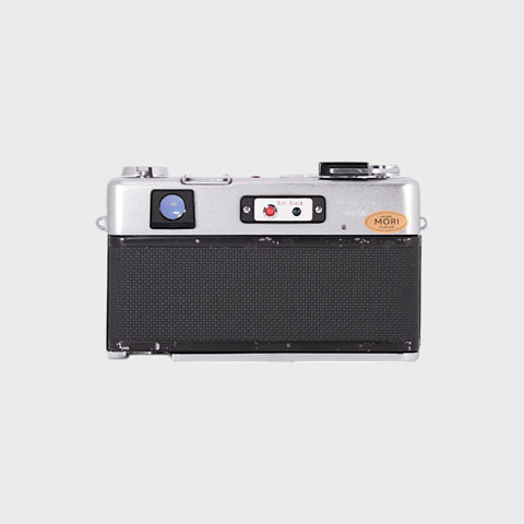 Yashica Electro 35 GSN 35mm Rangefinder Film Camera with 45mm f1.7 Lens