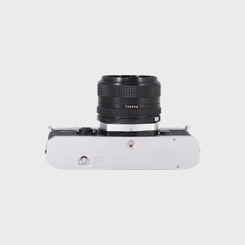 Canon FTb QL 35mm SLR film camera with 28mm f2.8 lens