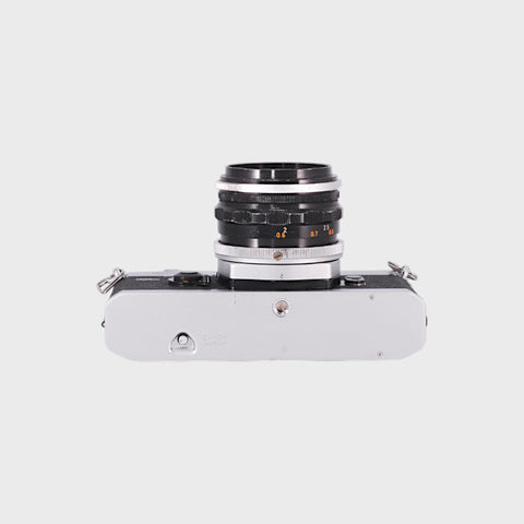 Canon FTb QL Reflex 35mm argentique avec 50mm f1.8 objectif