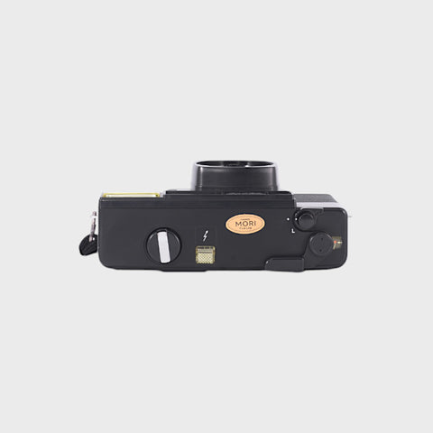 Chinon 35F-A 35mm point & shoot film camera with 38mm f2.8 lens