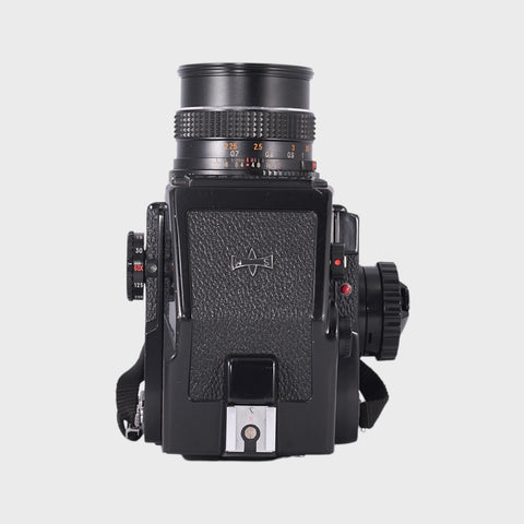 Mamiya 645J Moyen Format argentique avec 80mm f2.8 objectif