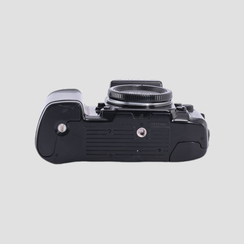 Nikon F801 AF Reflex 35mm argentique boîtier uniquement