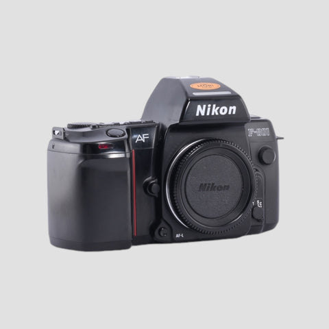 Nikon F801 AF Reflex 35mm argentique boîtier uniquement