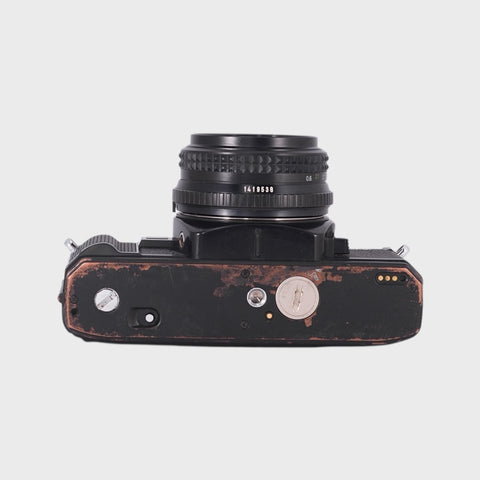 Minolta X-700 35mm SLR Film Camera with 45mm f2 Lens