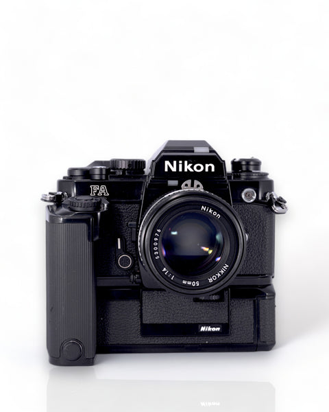 Nikon FA Reflex 35mm argentique avec moteur et 50mm f1.4 objectif