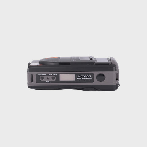 Chinon Auto 3001 Multifocus Point & Shoot 35mm argentique avec objectif 35mm f2.8