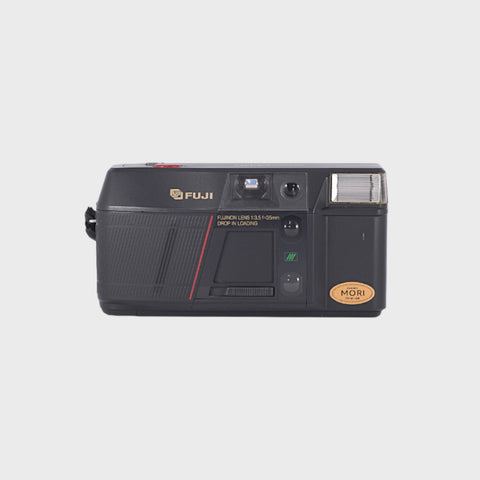 Fuji DL-150 35mm Point And Shoot Film Camera with 35mm f3.5 Lens