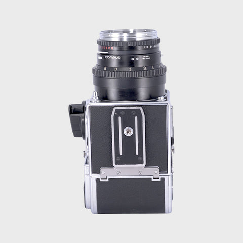 Hasselblad 503CX Moyen Format argentique avec 100mm f3.6 objectif