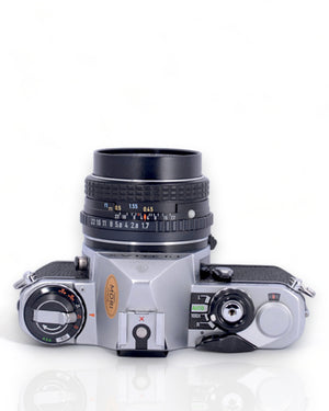 Pentax ME Reflex 35mm argentique avec 50mm f1.7 objectif