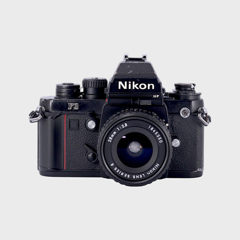 Nikon F3 P Reflex 35mm argentique avec 28mm f2.8 objectif