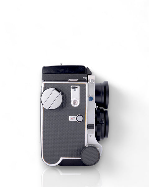 Mamiya C220 appareil photo TLR moyen format avec 80mm f2.8 objectif