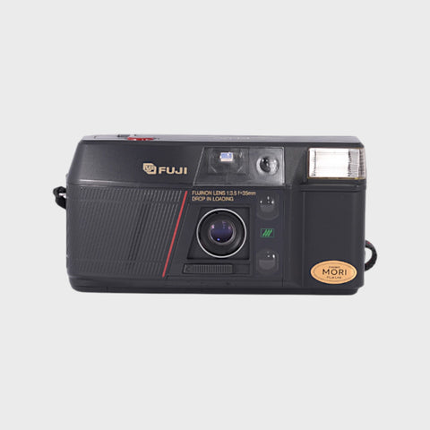 Fuji DL-150 35mm Point And Shoot Film Camera with 35mm f3.5 Lens