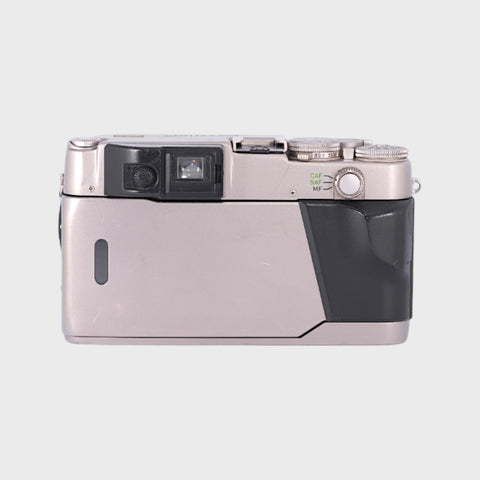 Contax G2 35mm rangefinder film camera with TLA 140 flash and 28mm f2.8 lens