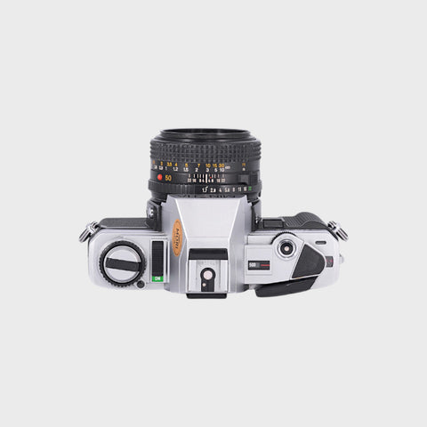 Minolta X-300 Reflex 35mm argentique avec objectif 50mm f1.7