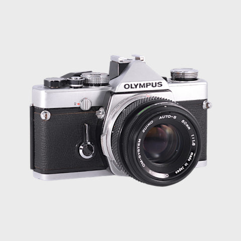 Olympus OM-1 Reflex 35mm argentique avec 50mm f1.8 objectif