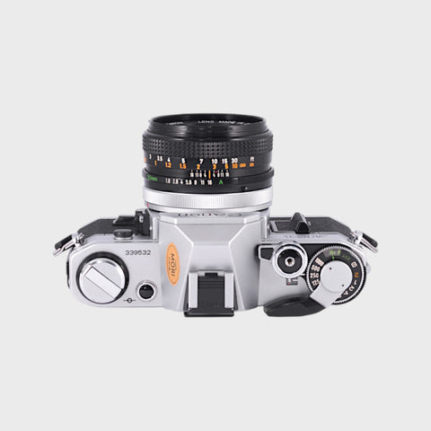 Canon AE-1 Reflex 35mm argentique avec 50mm f1.8 objectif