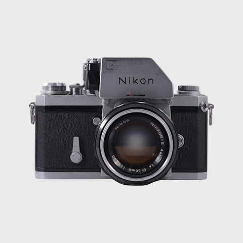 Nikon F Reflex 35mm argentique avec 50mm f1.4 objectif