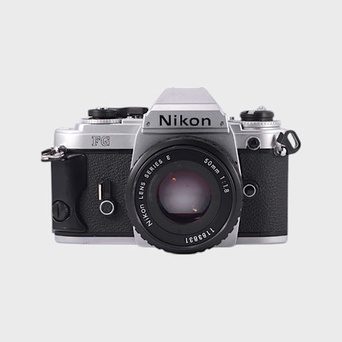 Nikon FG Reflex 35mm argentique avec 50mm f1.8 objectif