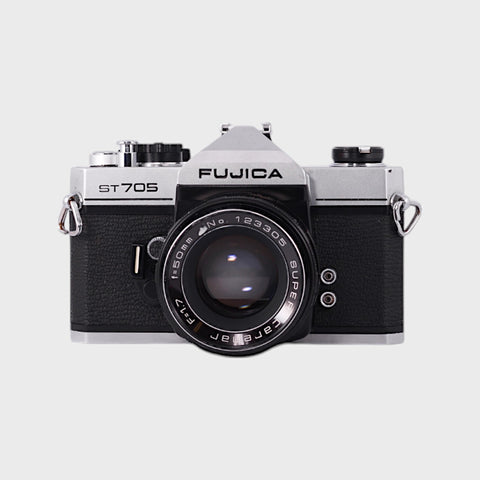 Fujica ST705 Reflex 35mm argentique avec 50mm f1.7 objectif