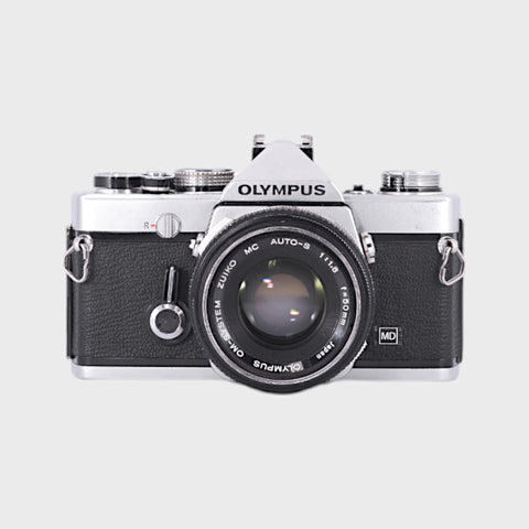 Olympus OM-1 Reflex 35mm argentique avec 50mm f1.8 objectif