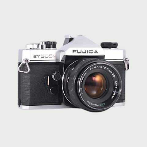 Fujica ST605N Reflex 35mm argentique avec 55mm f1.8 objectif