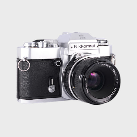 Nikon Nikkormat EL Reflex 35mm argentique avec 50mm f2 objectif