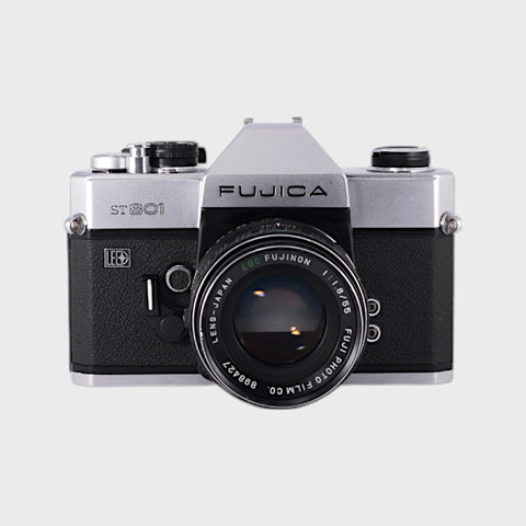 Fujica ST801 Reflex 35mm argentique avec objectif 55mm f1.8