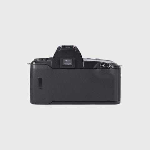 Canon EOS 500 Reflex 35mm argentique avec 50mm f1.8 objectif