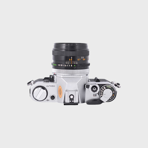 Canon AE-1 Reflex 35mm argentique avec 50mm f1.8 objectif
