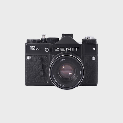 Zenit 12XP Reflex 35mm argentique avec 58mm f2 objectif