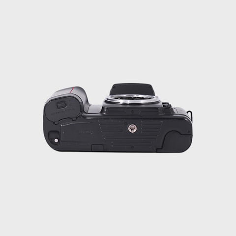 Nikon F601 AF 35mm SLR film camera body only