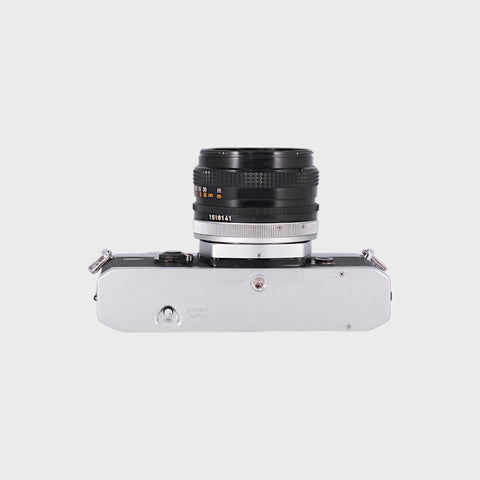 Canon FTb QL Reflex 35mm argentique avec 50mm f1.8 objectif