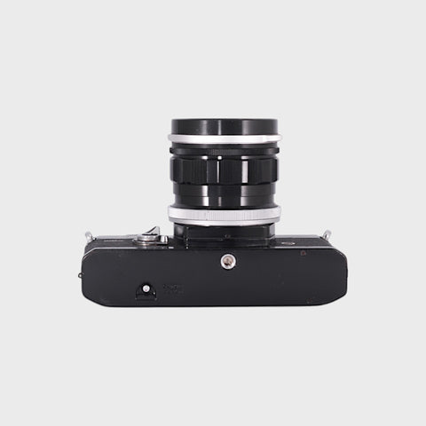 Canon FTb QL Reflex 35mm argentique avec objectif 35mm f2.5