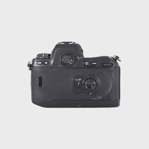 Nikon F100 35mm SLR film camera with 35-70mm f3.3-4.5mm zoom lens