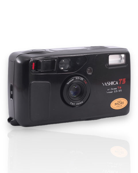 Yashica T5 Point & Shoot 35mm argentique avec 35mm f3.5 objectif