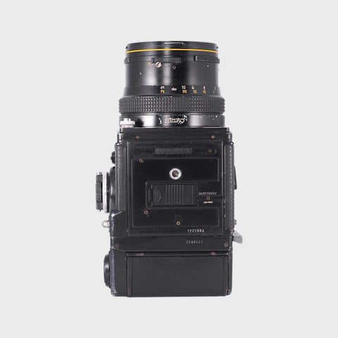 Mamiya 645J Moyen Format argentique avec 80mm f2.8 objectif