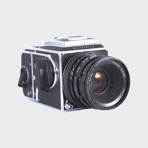 Hasselblad 500C/M Moyen Format argentique avec 80mm f2.8 objectif