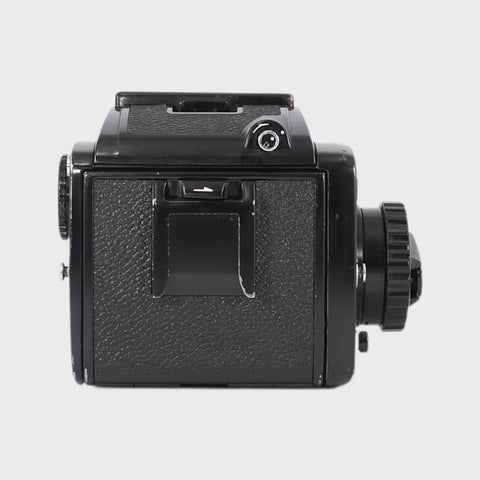 Mamiya 645J Moyen Format argentique avec 80mm f2.8 objectif