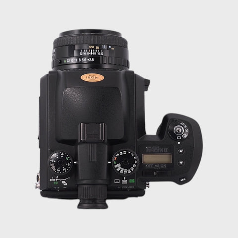 Pentax 645Nii Moyen Format argentique avec 75mm f2.8 objectif