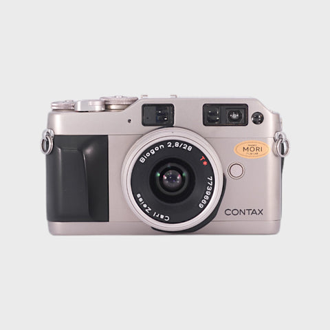 Contax G1 Télémétrique 35mm argentique avec flash et 28mm f2.8 objectif